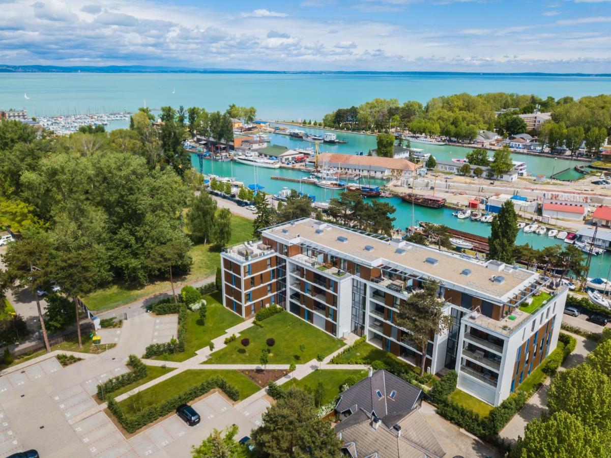 Mf Port Azur Wellness Apartments 希欧福克 外观 照片