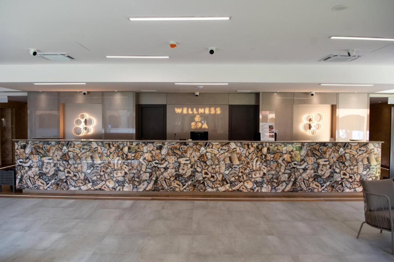 Mf Port Azur Wellness Apartments 希欧福克 外观 照片